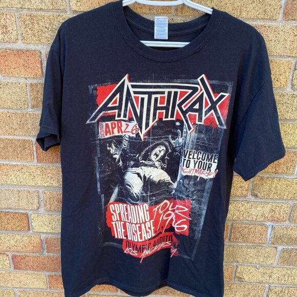 Lot of 4 Band T Shirts Large KISS, ANTHRAX, EVANESCENCE Large - Picture 2 of 8